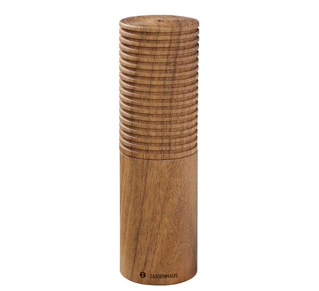 Saltkvarn i valnöt 18 cm