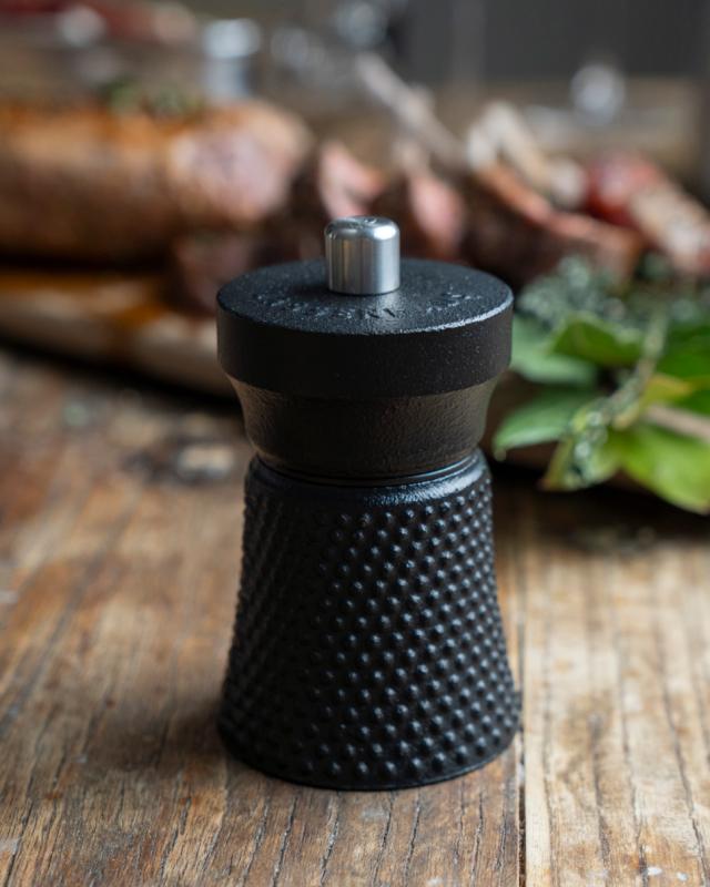 Pepparkvarn i gjutjärn 10 cm